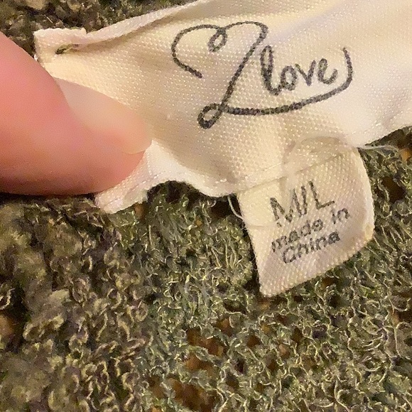 Love USA green sweater overlay, size medium/large, great condition. - Picture 2 of 5